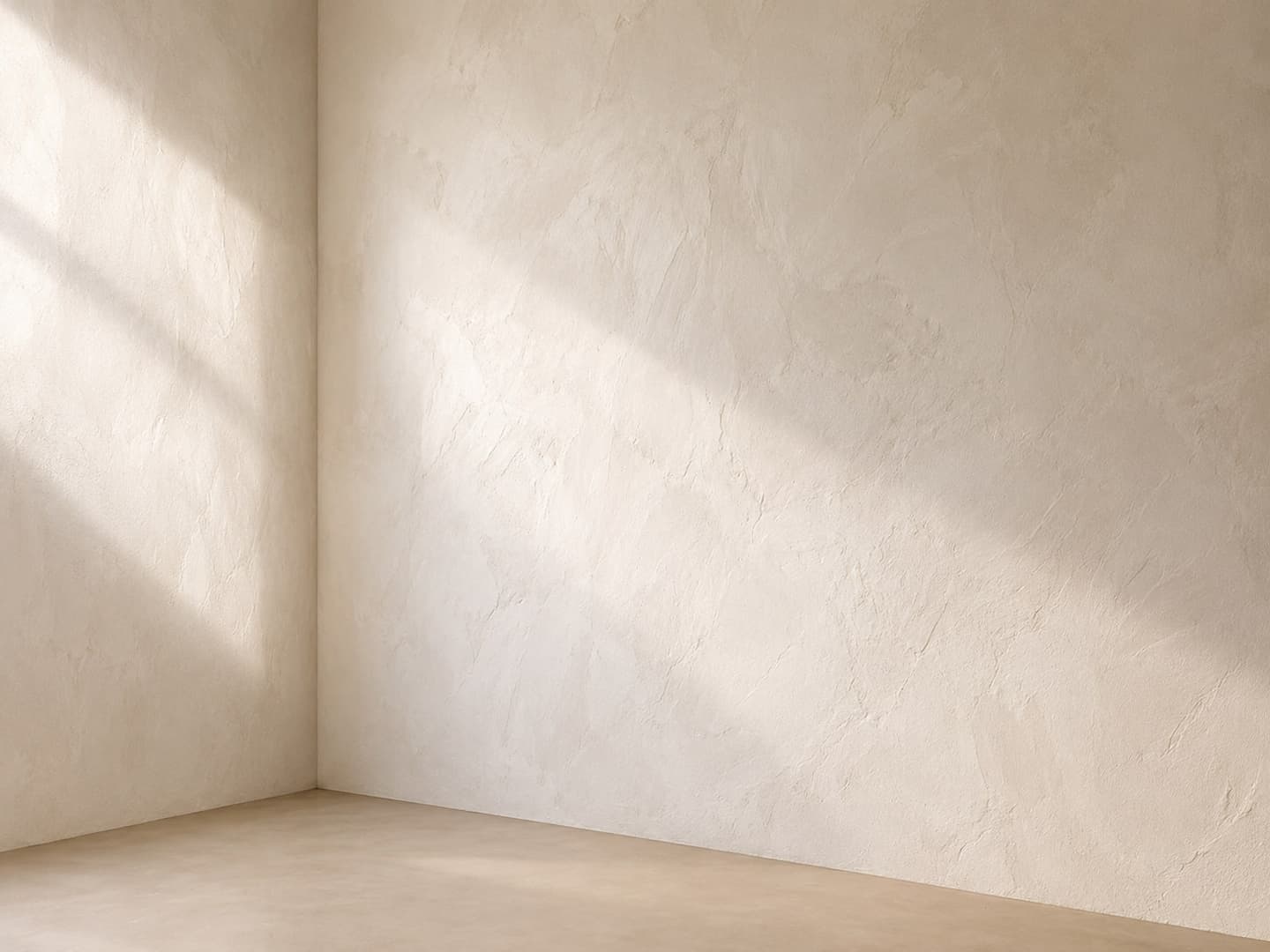 Decoratief stucwerk met een natuurlijke structuur